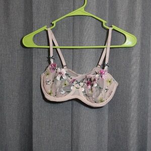 NWT VS Dream Angels Wicked Unlined Spring Bouquet Balconet Bra Floral Embroidery